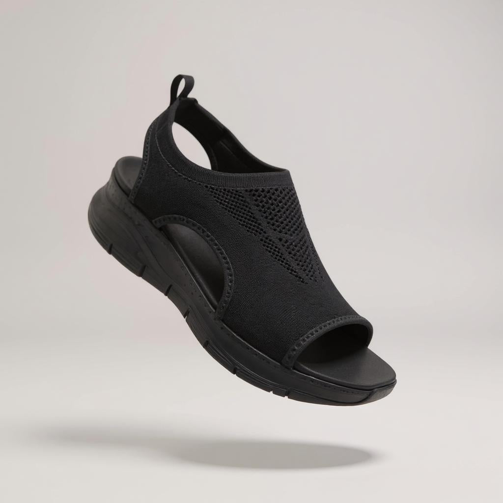 Sportliche blaue Sandale mit atmungsaktivem Mesh-Design, offenem Zehenbereich und dicker weißer Sohle für Komfort und Freizeit